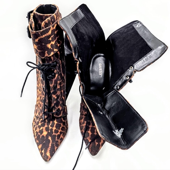 Guess Bossi Pointed Boots - Picture 5 of 8